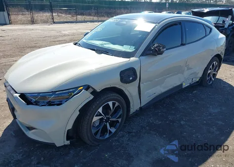 2025 Ford Mustang Mach-E Select z USA, uszkodzony, nr VIN 3FMTK1S53SMA02794